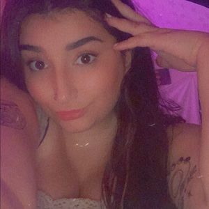 Meet your Posher, Amber